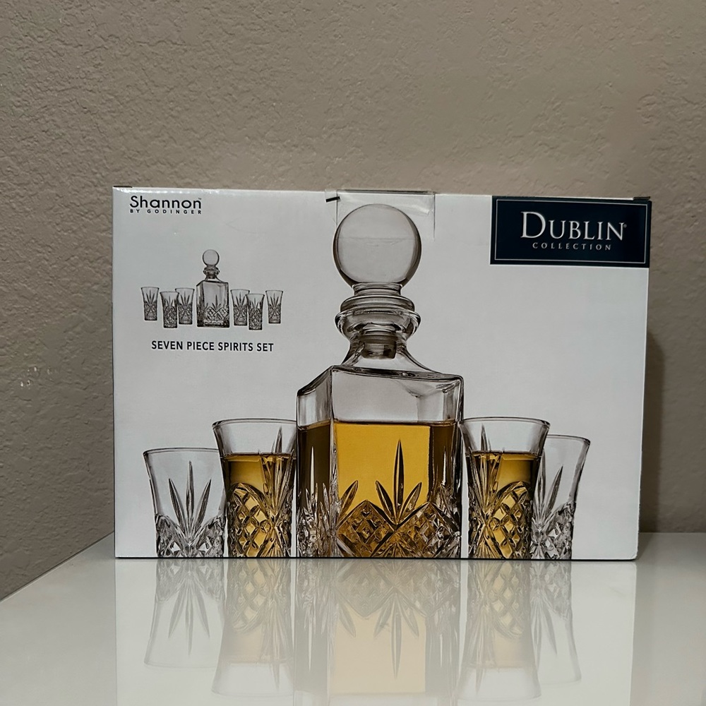 NIB! DUBLIN COLLECTION 7pc Spirit Set.